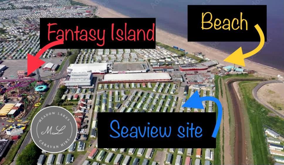 Seaview 190 - Ingoldmells - Pet Friendly, Wifi, Bed Linen - Close To Beach And Fantasy Island - Meadow Lakes Caravan & Lodge Hire 외부 사진